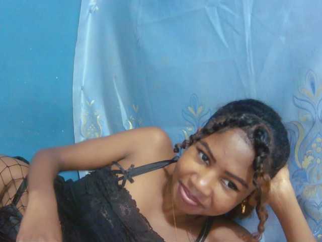 Sylvia6 live webcam show