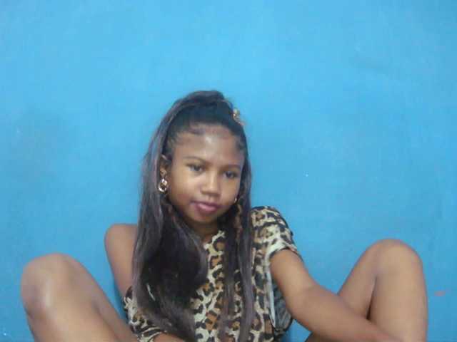 Sylvia6 live cam on BongaCams