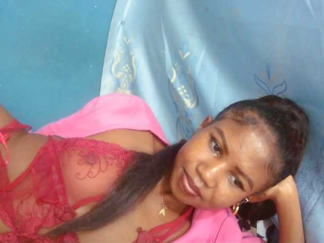 Sylvia6 live cam on BongaCams