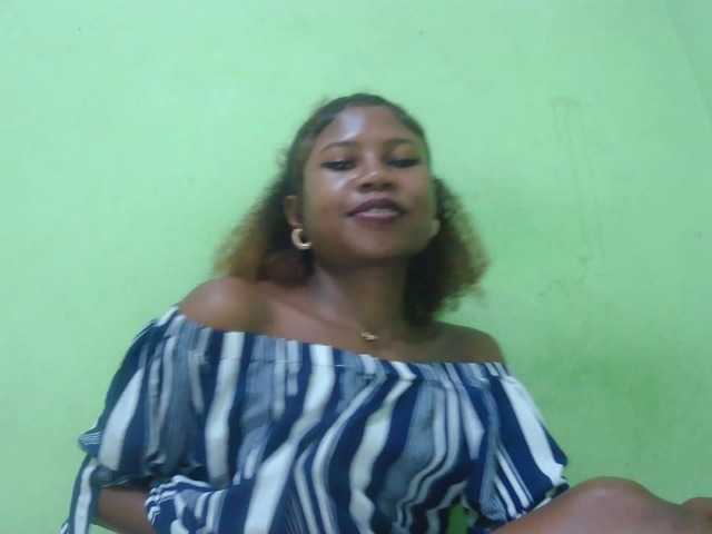 Sylvia6 webcam bongacams model stream image