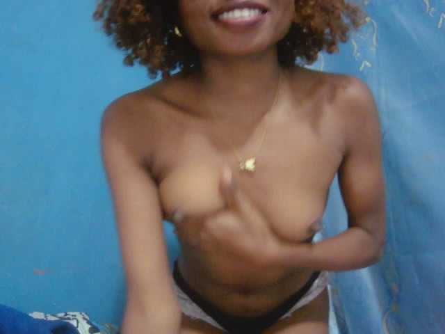Sylvia6 live webcam show