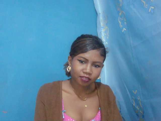 Sylvia6 live cam on BongaCams