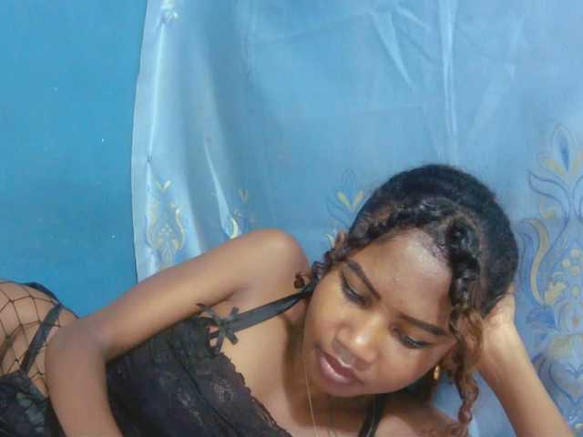 Sylvia6 live webcam show