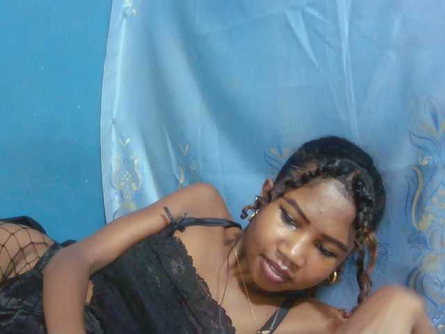 Sylvia6 live cam on BongaCams