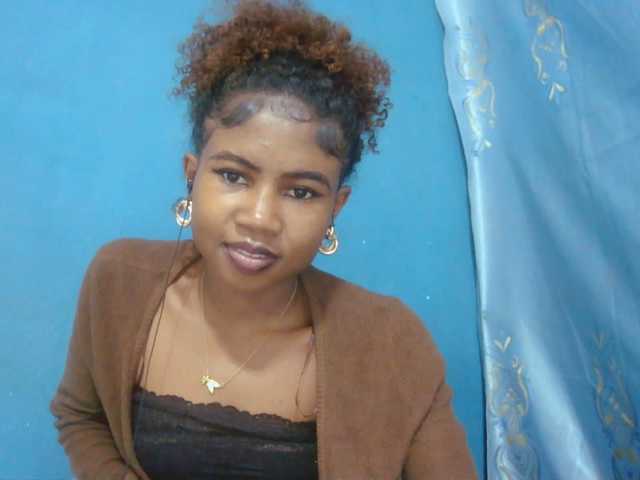 Sylvia6 live cam on BongaCams