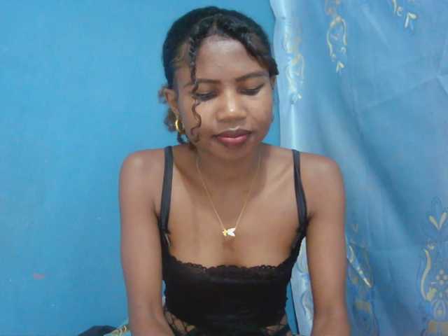 Sylvia6 live webcam show