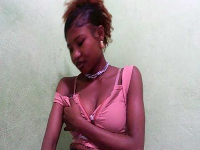 Sylvia6 webcam bongacams model stream image