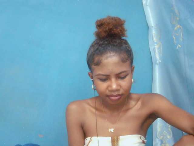 Sylvia6 live cam on BongaCams