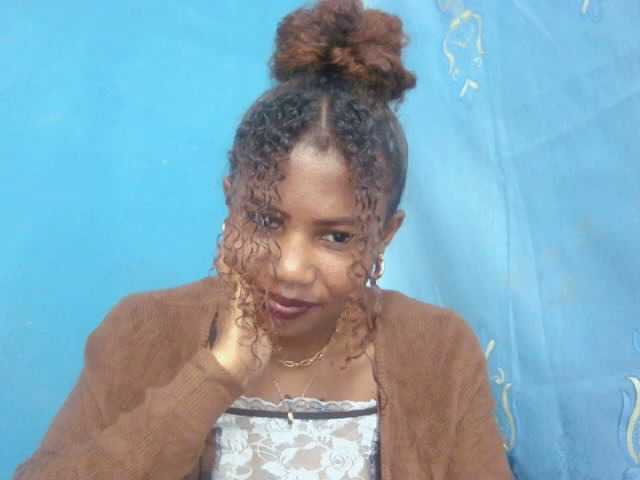 Sylvia6 live cam on BongaCams