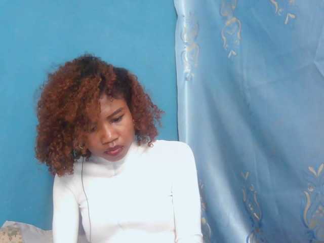 Sylvia6 live webcam show