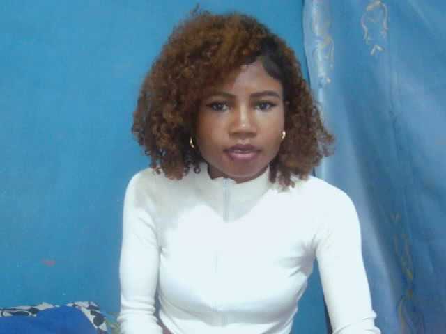 Sylvia6 live cam on BongaCams