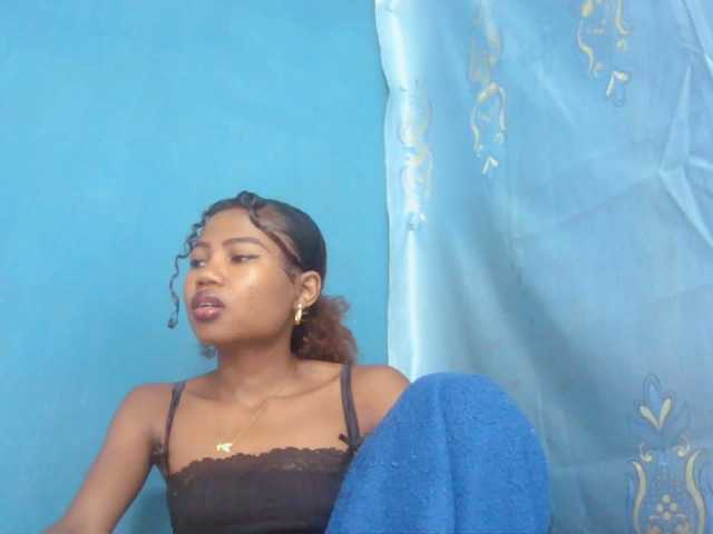 Sylvia6 live webcam show