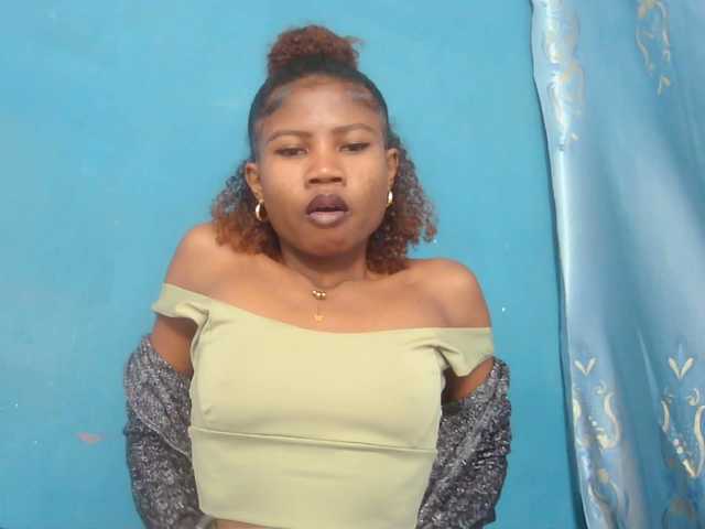 Sylvia6 live cam on BongaCams