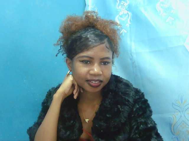 Sylvia6 live webcam show