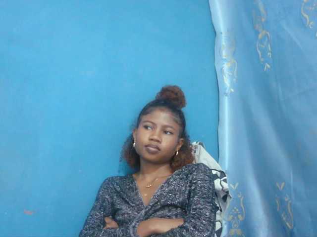 Sylvia6 live cam on BongaCams