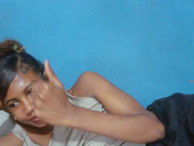 Sylvia6 live cam on BongaCams