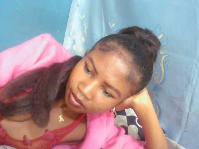 Sylvia6 Live Cam on BongaCams