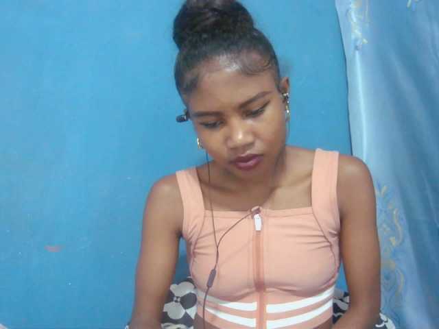 Sylvia6 live cam on BongaCams