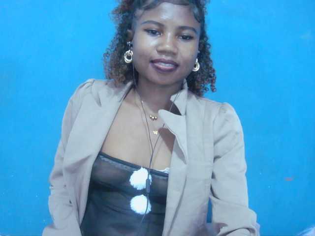 Sylvia6 live cam on BongaCams