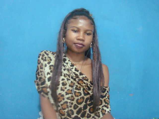 Sylvia6 live cam on BongaCams