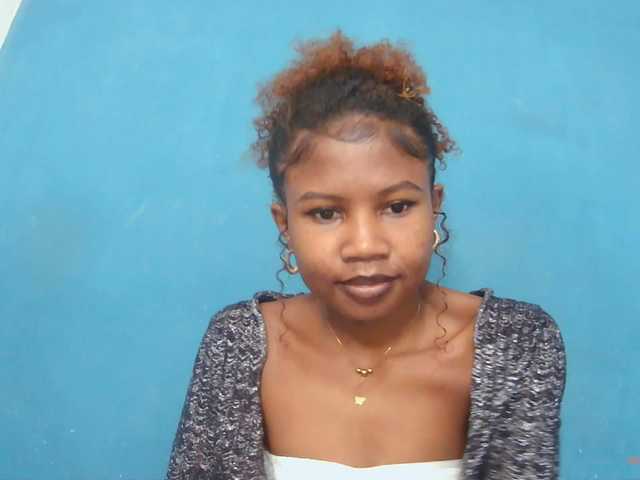 Sylvia6 live cam on BongaCams