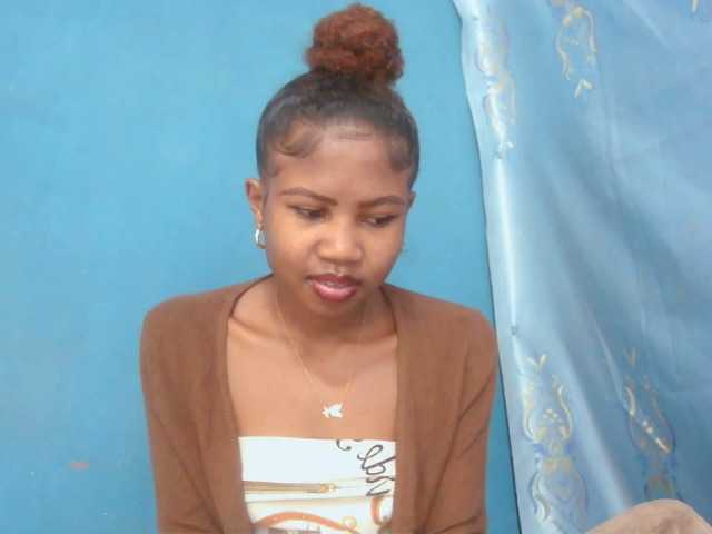Sylvia6 live cam on BongaCams