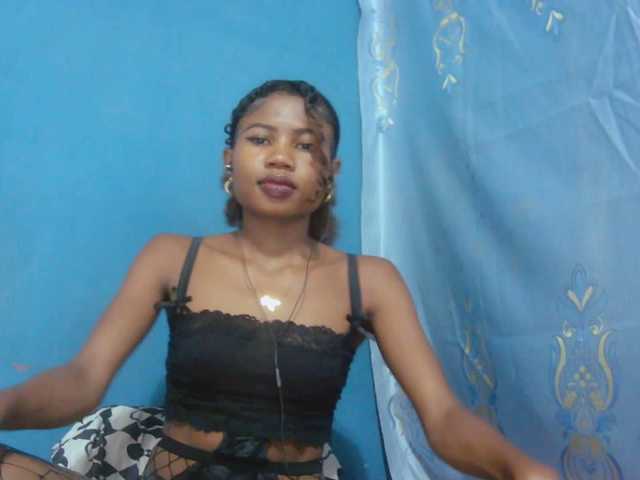 Sylvia6 live cam on BongaCams