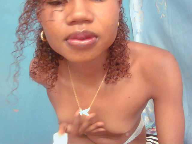 Sylvia6 live cam on BongaCams