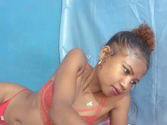 Sylvia6 live cam on BongaCams