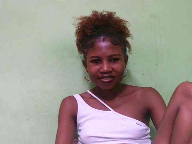 Sylvia6 Live Webcam on BongaCams