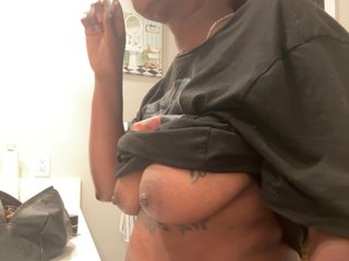 Chaneldafinestttt1's Live Webcam