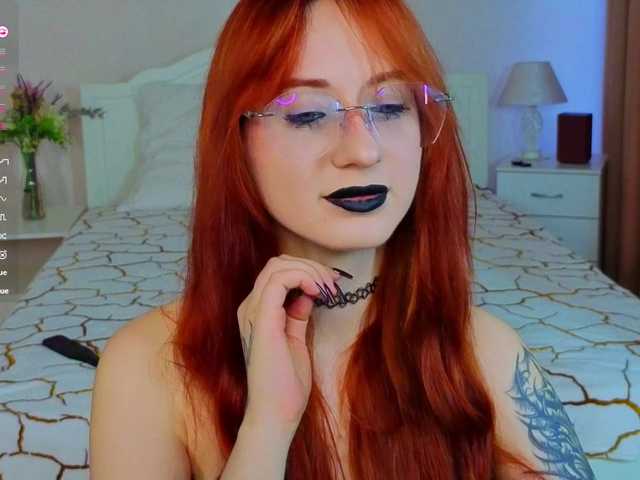 WICKEDEMBER live cam