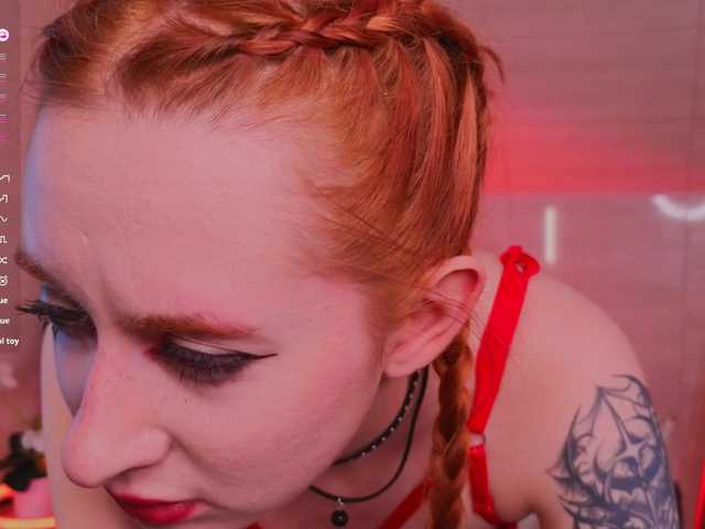 WICKEDEMBER live cam on BongaCams