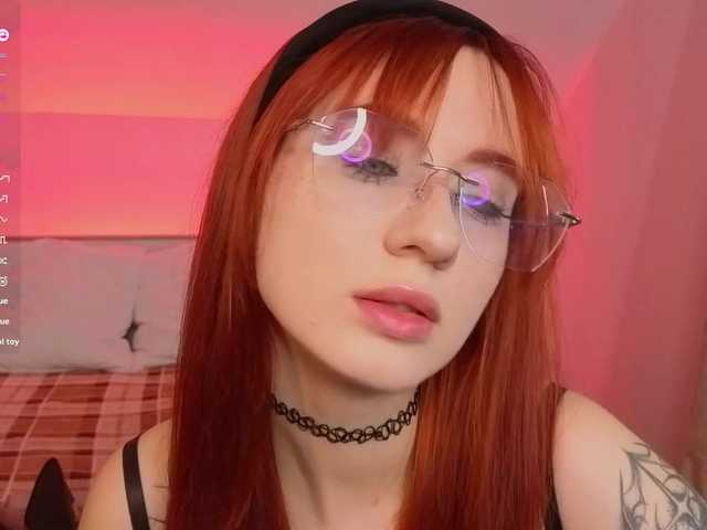 WICKEDEMBER's BongaCams show and profile