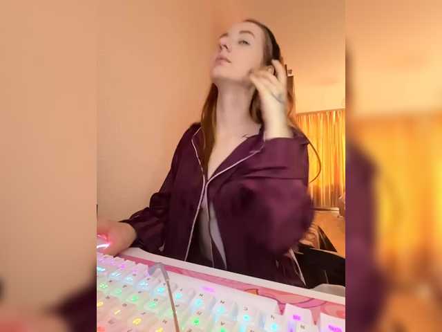 WICKEDEMBER's BongaCams show and profile