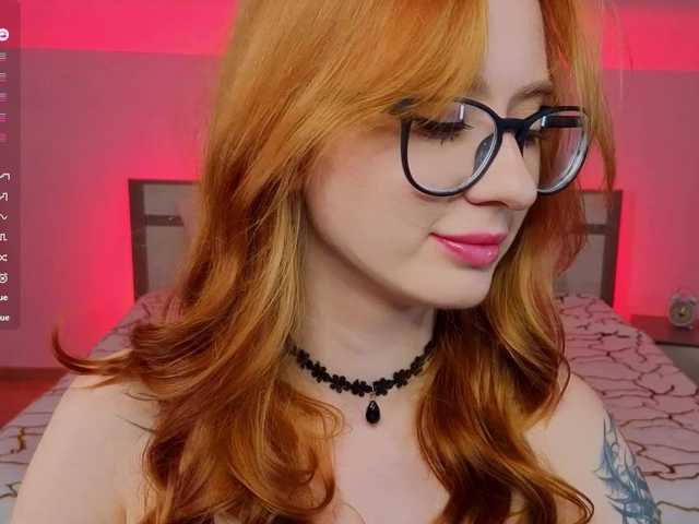 WICKEDEMBER live cam on BongaCams