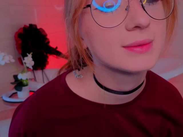 WICKEDEMBER live cam on BongaCams