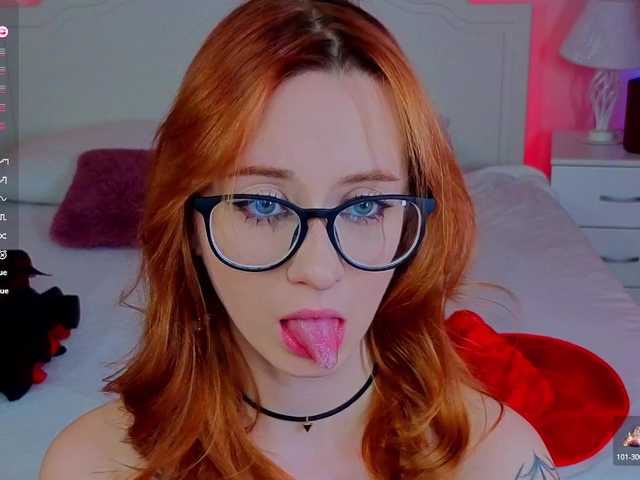 WICKEDEMBER live cam on BongaCams