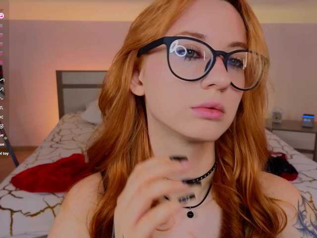 WICKEDEMBER live cam on BongaCams