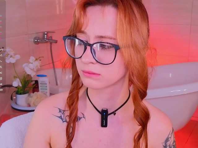 WICKEDEMBER live cam on BongaCams