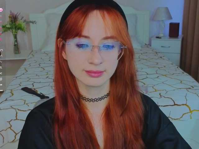 WICKEDEMBER live cam