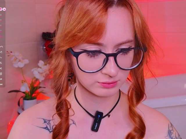 WICKEDEMBER live cam on BongaCams