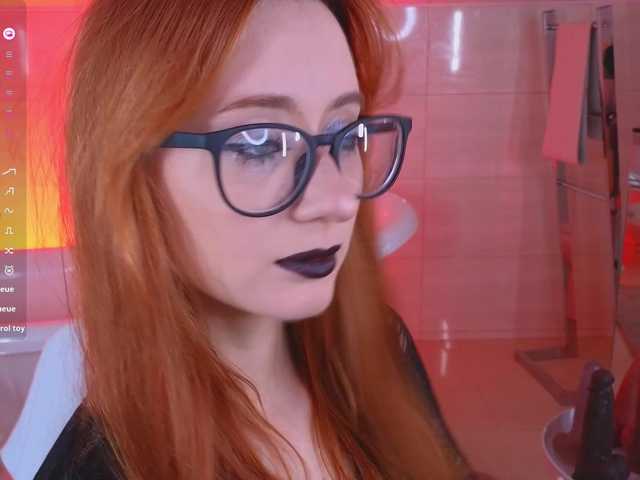 WICKEDEMBER live cam on BongaCams