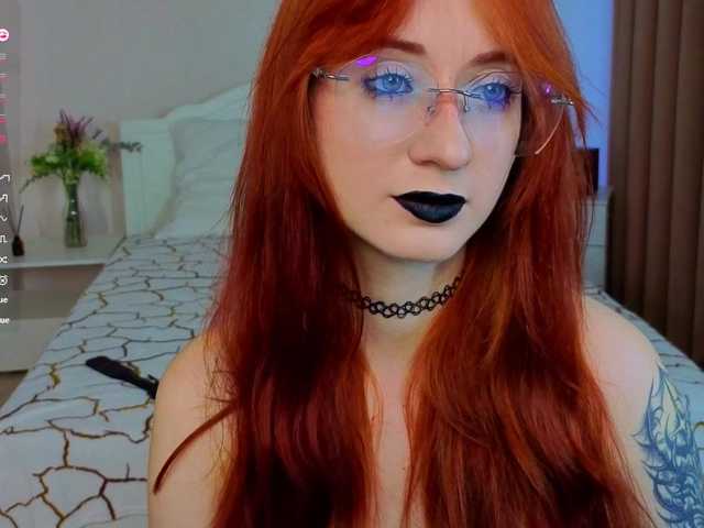 WICKEDEMBER live cam