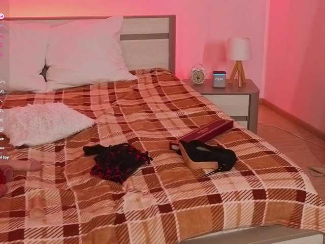 WICKEDEMBER's BongaCams show and profile