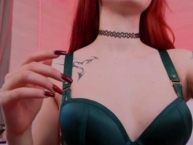 WICKEDEMBER's BongaCams show and profile