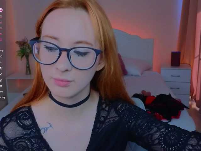 WICKEDEMBER live cam on BongaCams