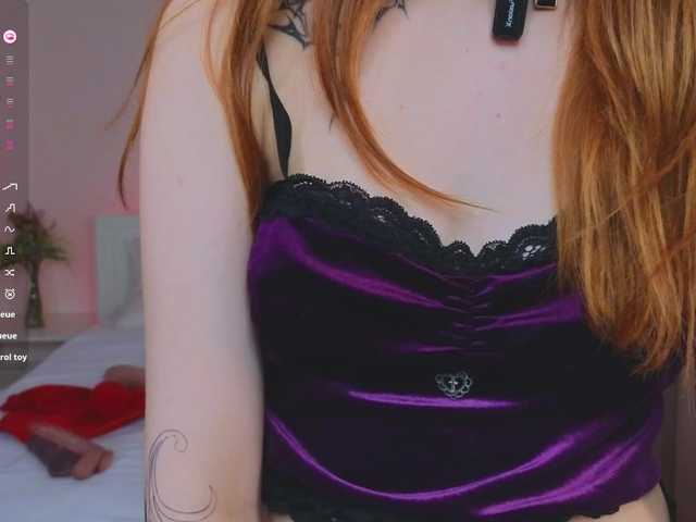WICKEDEMBER live cam on BongaCams