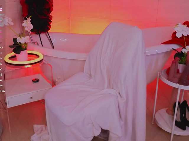 WICKEDEMBER live cam on BongaCams