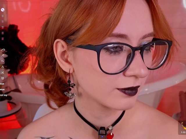 WICKEDEMBER live cam on BongaCams